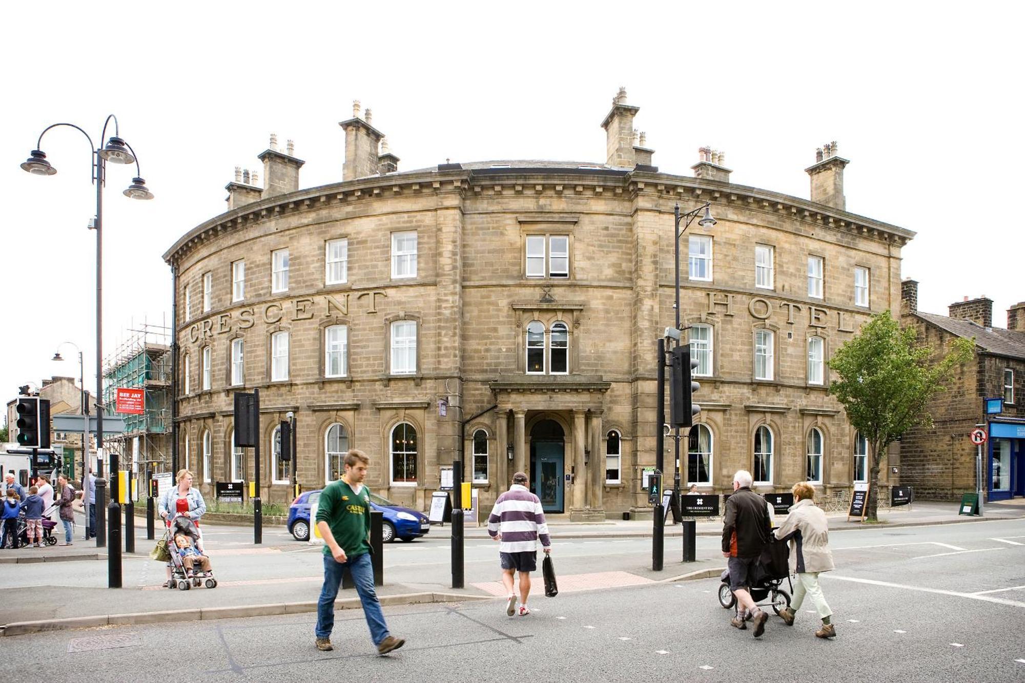 Rooms By Bistrot Pierre At The Crescent Inn Ilkley Exterior photo